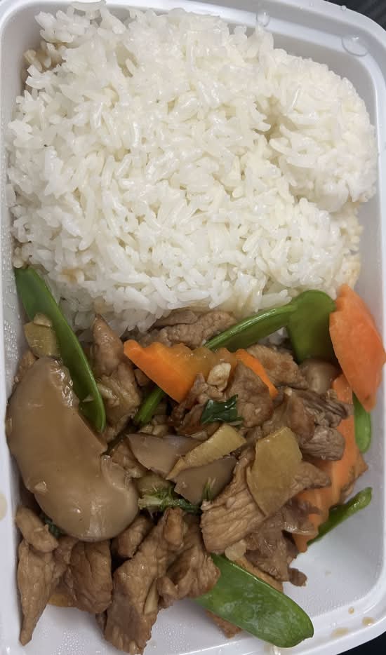 Sliced Pork over Rice 肉片飯